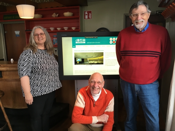 Een LCD-display en trolley voor Dorpshuis de Leeuw